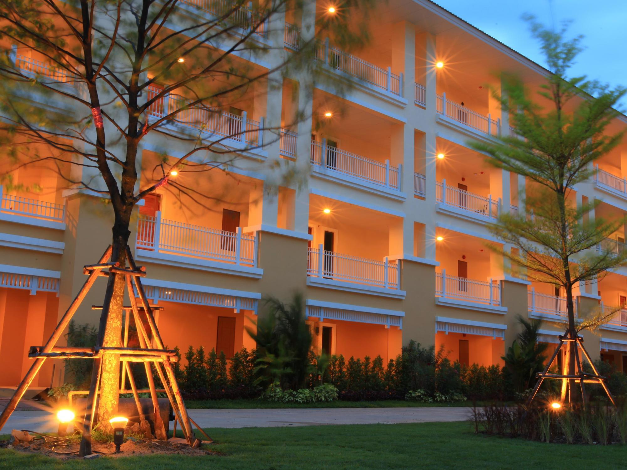 The One Residence Hotel Bangkok Exterior foto